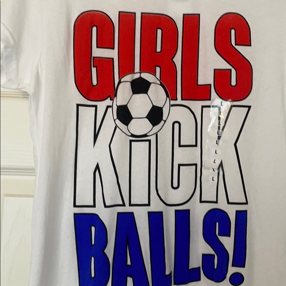 Soccer T-shirt Girls Kick Balls Funny Large Junior - Picture 2 of 4